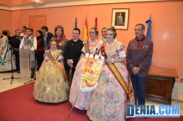 Entrega de premios de las Fallas de Dénia 2013 21 – Premio Ingenio y gracia Sección Especial – Falla Centro