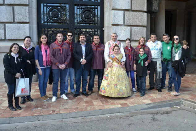 Las Falleras Mayores de dénia asisten a la mascletà de Valencia 12