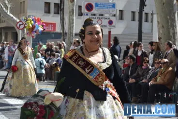 Ofrenda de Fallas 2013 en Dénia 11