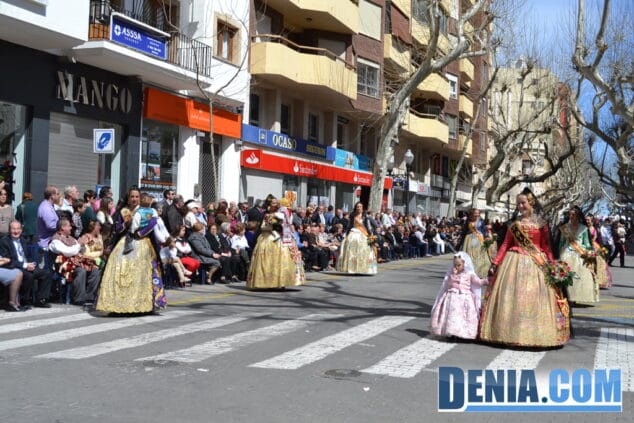 Ofrenda de Fallas 2013 en Dénia 124