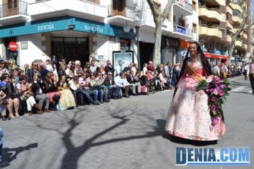 Ofrenda de Fallas 2013 en Dénia 131