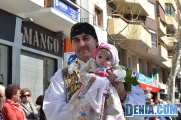 Ofrenda de Fallas 2013 en Dénia 19