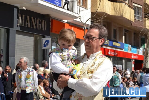 Ofrenda de Fallas 2013 en Dénia 48