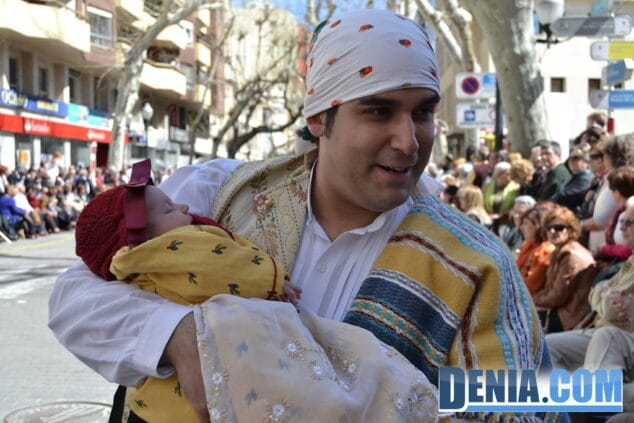 Ofrenda de Fallas 2013 en Dénia 70