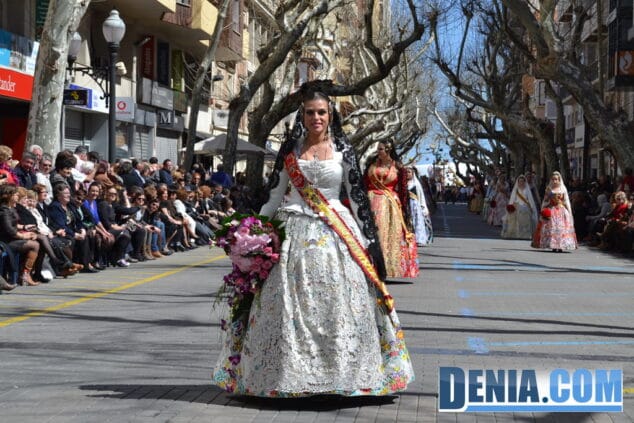 Ofrenda de Fallas 2013 en Dénia 79