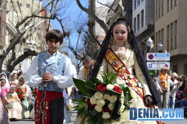 Ofrenda de Fallas 2013 en Dénia 83