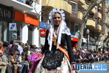 Ofrenda de Fallas 2013 en Dénia 98