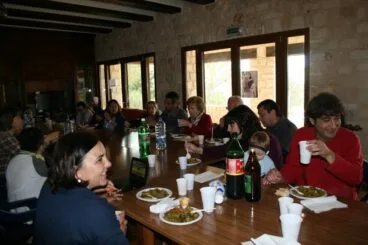 Comida de Ludai y el AMPA del Raquel Payà 04