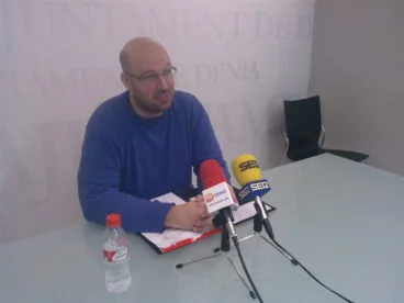 Josep Crespo denuncia el cruce de Joan Fuster