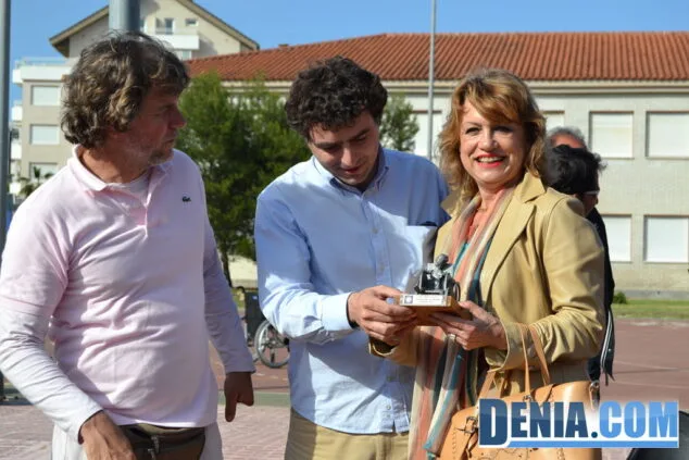 La asociación Condenados al Bordillo estrena vehículos adaptados para sus usuarios 04