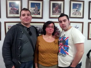 Presentación de cargos 2014 en la Falla Les Roques 02