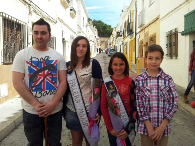 Presentación de cargos 2014 en la Falla Les Roques 05
