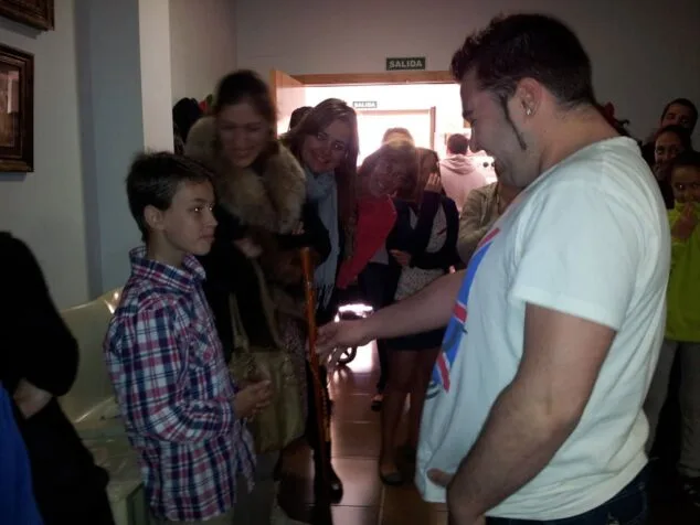 Presentación de cargos 2014 en la Falla Les Roques 11