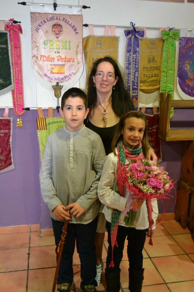 Treta de cargos infantiles 2014 en la Falla Campaments 14