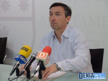 Vicente Chelet durante la rueda de prensa