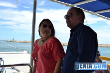 El Arctic Sunrise de Greenpeace visita Dénia 02