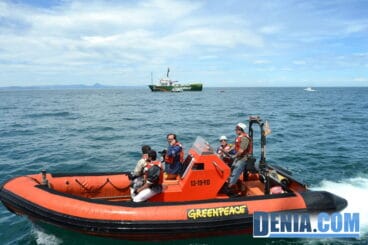 El Arctic Sunrise de Greenpeace visita Dénia 10
