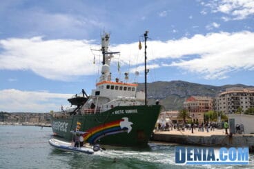 El Arctic Sunrise de Greenpeace visita Dénia 36
