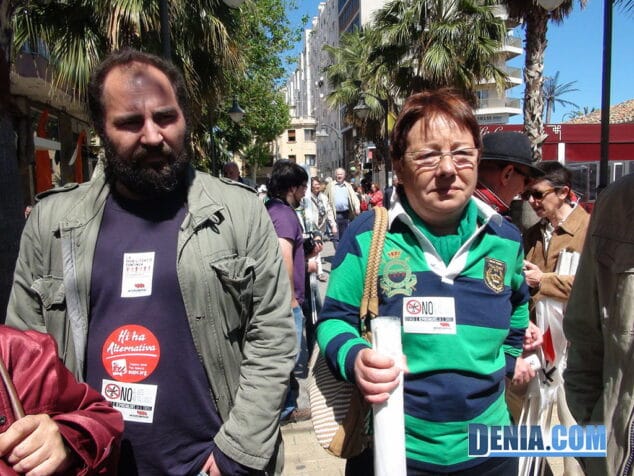 Manifestación 1 de mayo Óscar Ramírez y Rosa Giner Ortuño Representantes de Inntersindical Marina Alta
