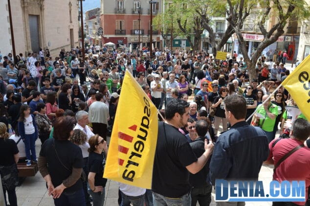 Manifestación en contra de los recortes en educación en Dénia 15