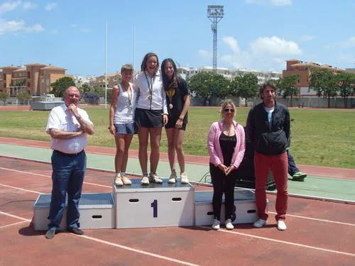 El polideportivo de Dénia vivió un gran ambiente con la clausura de los X Mini Jocs Olímpics 8 Mini Jocs Tenis