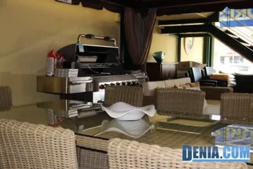 Mobelsol Dénia, muebles de exterior, conjunto de mesa y sillas y estación cocina barbacoa