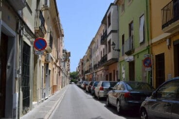 Calle Pare Pere Dénia cambio de lado de estacionamiento