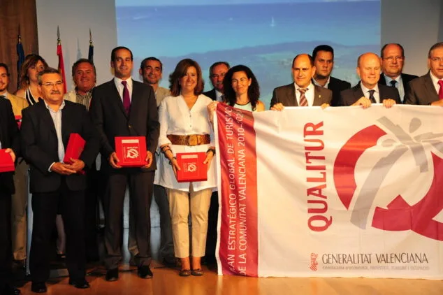 La bandera Qualitur premia la excelencia de las playas de Dénia 2 Entrega de la bandera Qualitur 2013 a las playas de Dénia 03