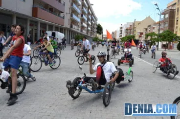 Llegada de los ciclistas de la carrera solidaria Cholet – Dénia 02