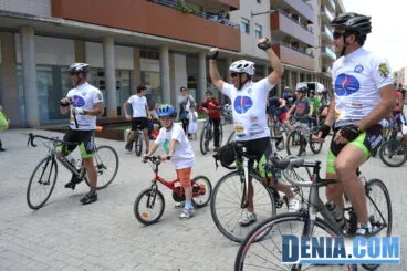 Llegada de los ciclistas de la carrera solidaria Cholet – Dénia 03