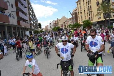 Llegada de los ciclistas de la carrera solidaria Cholet – Dénia 04
