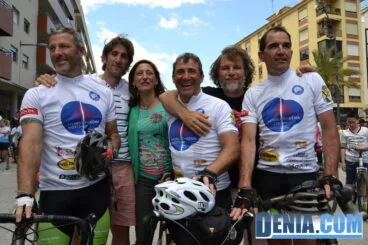 Llegada de los ciclistas de la carrera solidaria Cholet – Dénia 09