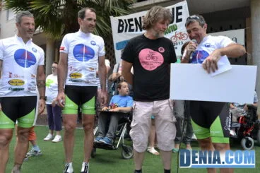 Llegada de los ciclistas de la carrera solidaria Cholet – Dénia 15