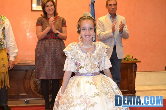 Dénia celebra el nombramiento de sus nuevas Falleras Mayores, Sara y Paloma 10 Nombramiento de las Falleras Mayores de Dénia 2014 09