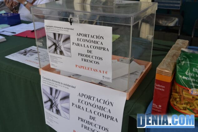 La solidaridad dianense pesa más de 2 toneladas 6 Recogida de alimentos en Dénia 06