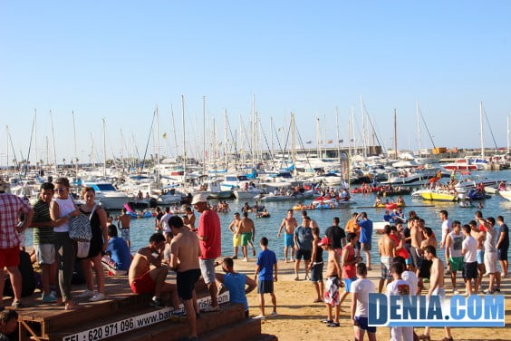 Fiestas de Dénia,sábado 6 de julio, bous a la mar 2
