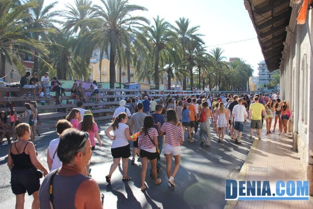 Fiestas de Déniasábado 6 de julio entrá de bous 3
