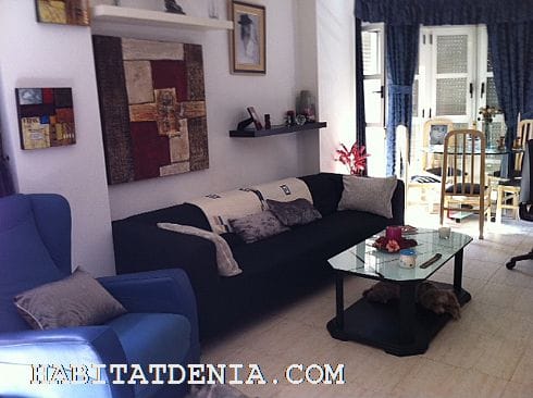 Habitat Denia, venta piso centro ciudad, zona Avenida Marquesado todo exterior y muy soleado.