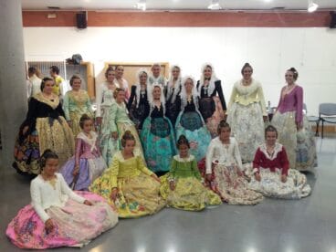 Las Falleras Mayores de Dénia con las representantes de la fiesta de Elda 02