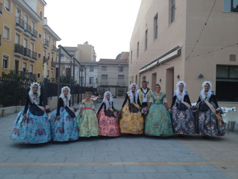 Las Falleras Mayores de Dénia asisten a la presentación de Elda 1 Las Falleras Mayores de Dénia junto a las Falleras Mayores de Elda 2014