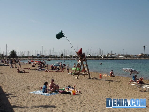 ¡Ya es julio en las playas de Dénia! 4 Playa de la Marineta Cassiana Dénia mes de julio verano 2013