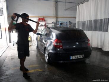 Talleres Salvà, limpieza de vehículos