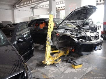 Talleres Salvá, taller mecánico para coches de todo tipo y embarcaciones