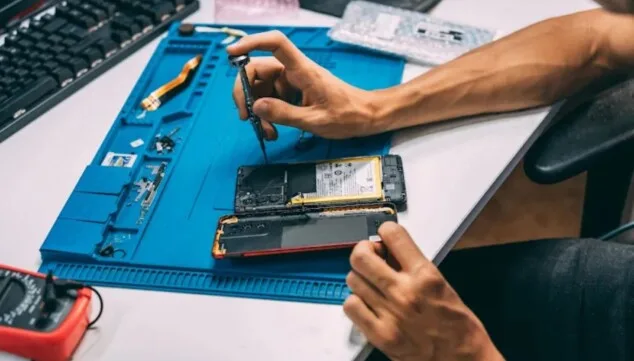 Cyber Arena 14 para quienes necesitan una reparacion urgente