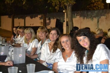 Cena de acampada – Filà Amazigh