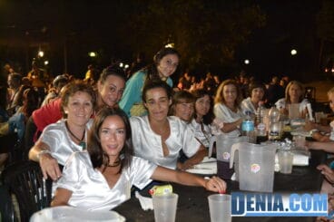 Cena de acampada – Filà Amazigh