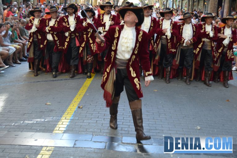 Desfile de gala de Moros y Cristianos Dénia 2013 - Marins Corsaris