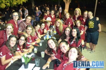 Cena de acampada – Filà Alkamar