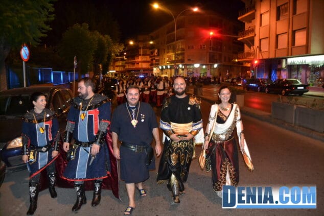 12 Cargos 2013 en la entraeta de la recepción mora
