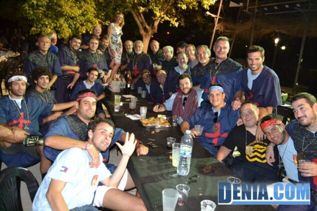 13 Cena de acampada Filà Cavallers del Men Fot